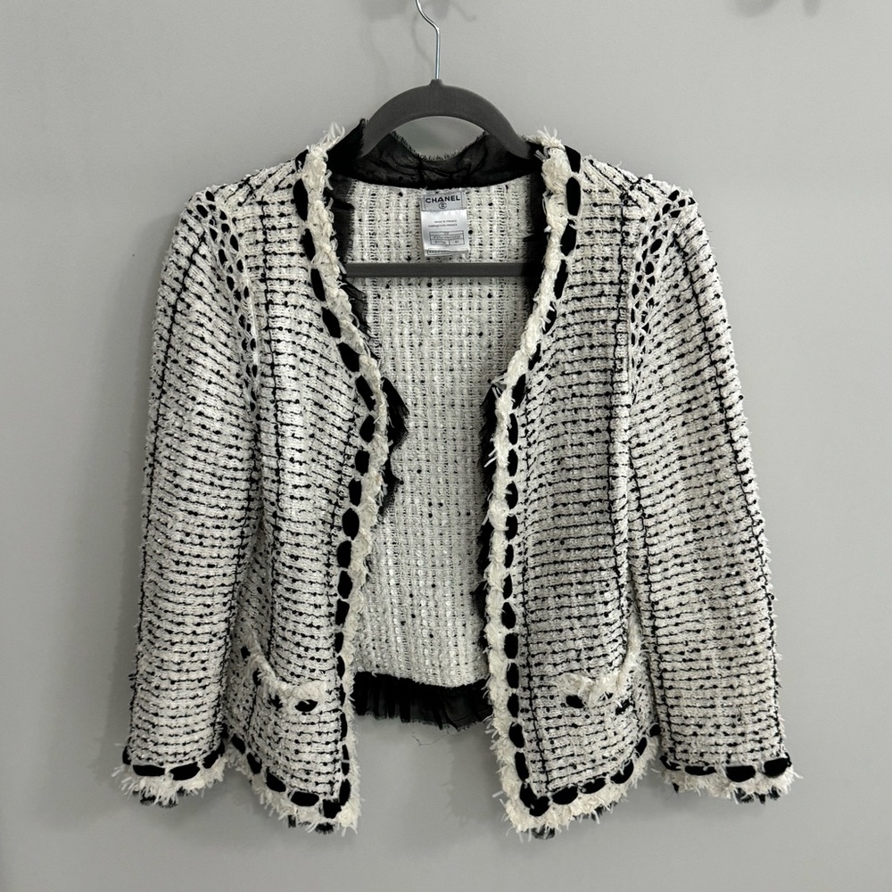 CHANEL Spring Lesage White and black Tweed cardigan jacket size 46
